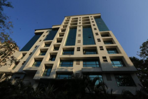 Отель The Caliph Hotel & Executive Suites  Мумбаи